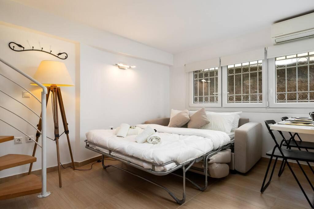 Modern Two Level Apartment In The Heart Of 雅典 外观 照片